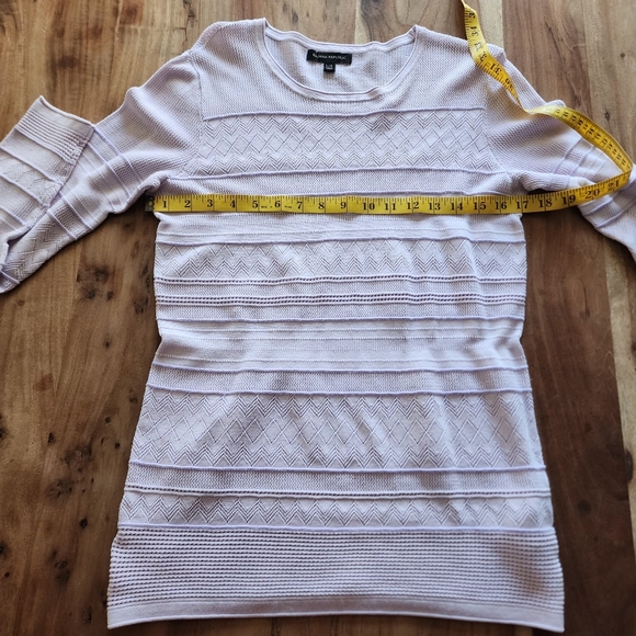 Banana republic  lilac blush long sleeves Pointelle sweater, size L - Picture 13 of 14